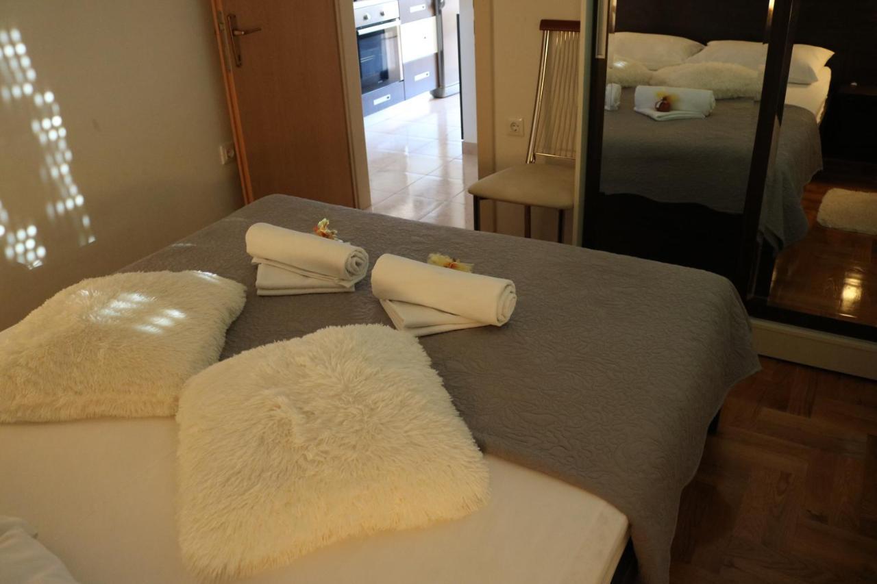 Apartments Marina Vodice Ngoại thất bức ảnh