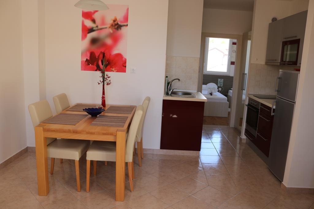 Apartments Marina Vodice Ngoại thất bức ảnh