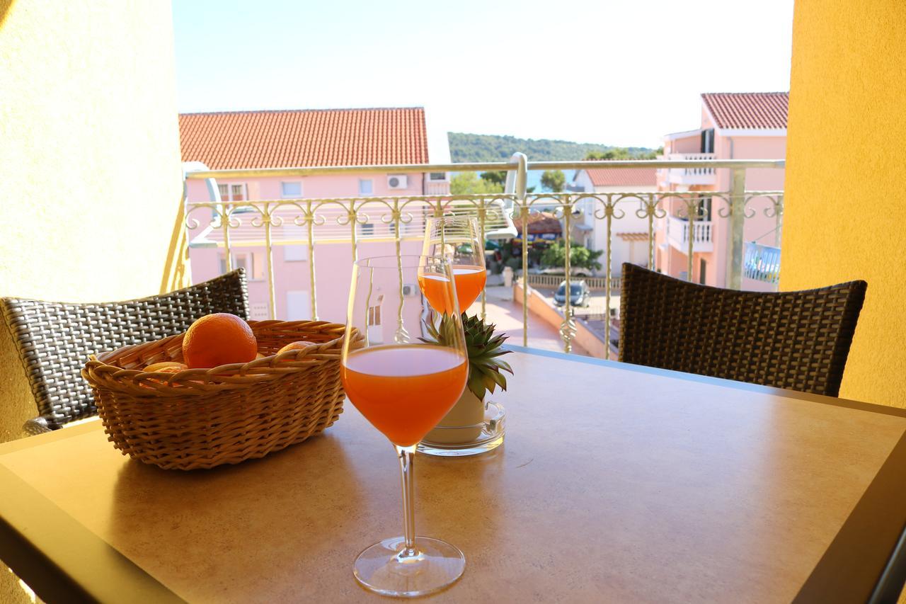 Apartments Marina Vodice Ngoại thất bức ảnh